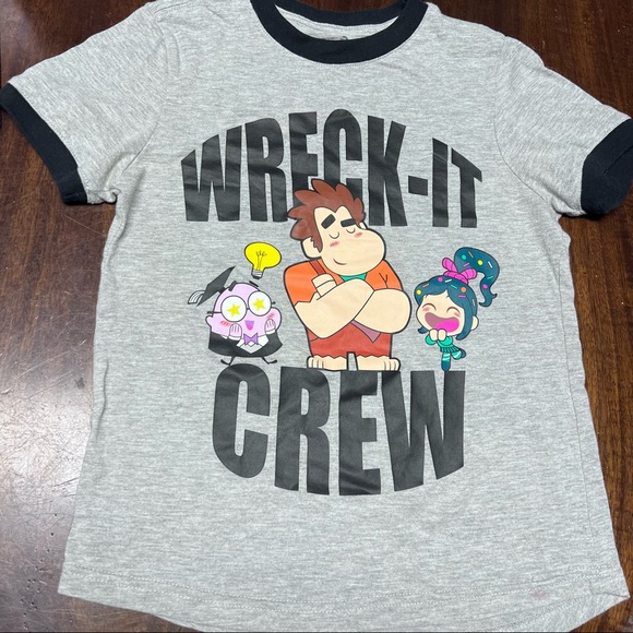 Wreck it Ralph girls top size small - Picture 1 of 4